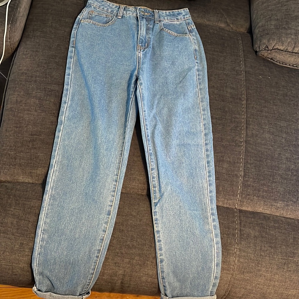 High waist mom jeans